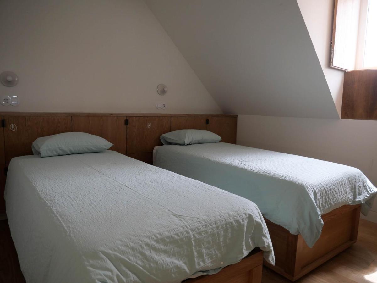 Castel - Creative Living Hostel Penela Exterior photo